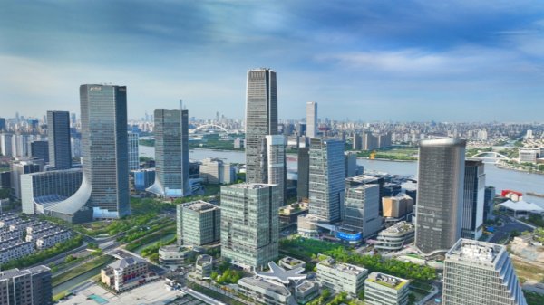 金领速配 牢记总书记嘱托，这群敢闯敢创的年轻人是上海的底气和未来